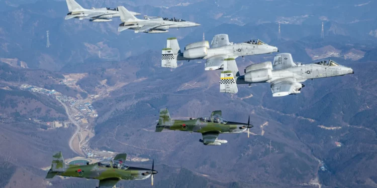 A-10 Thunderbolt II realizan su última misión en Corea del Sur