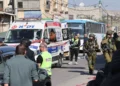 Terroristas palestinos acribillan autobús civil israelí: Tres muertos