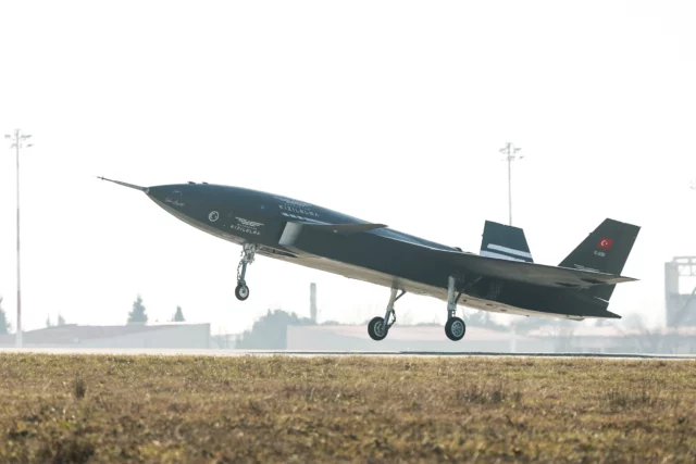Bayraktar KIZILELMA: el avión de combate no tripulado de Turquía