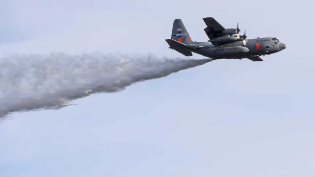 MAFFS convierte aviones militares en herramientas contra incendios