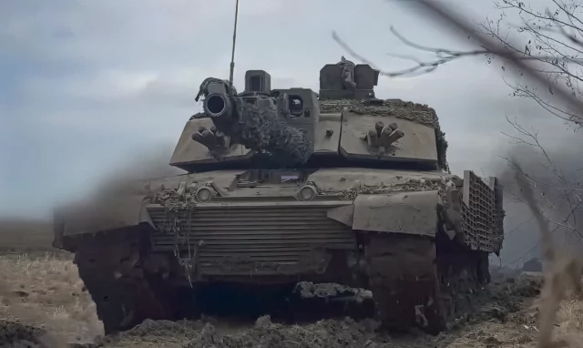 Tanques Challenger 2 desplegados por Ucrania en Rusia