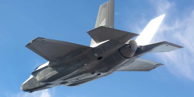 Noruega utiliza combustible sostenible en aviones F-35