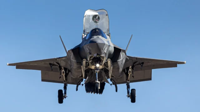 Escuadrón VMA-231 culmina era del Harrier y adopta el F-35B
