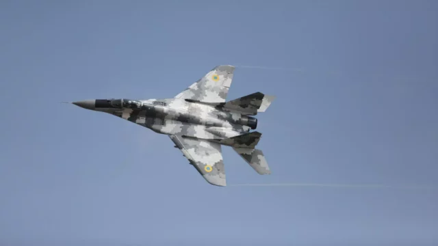 Ucrania negocia con Saab modernización de cazas soviéticos