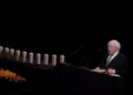 El presidente irlandés Michael D. Higgins habla en la conmemoración del Día Nacional del Recuerdo del Holocausto en la Mansion House de Dublín, el 26 de enero de 2025. (Presidente de Irlanda/X)