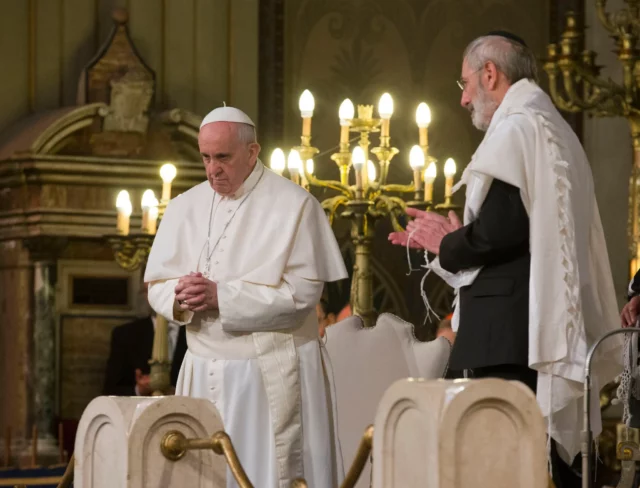 Rabino jefe de Roma critica al Papa Francisco por sus comentarios contra Israel