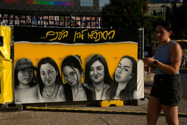 Hamás entregará cuatro rehenes mujeres israelíes el sábado