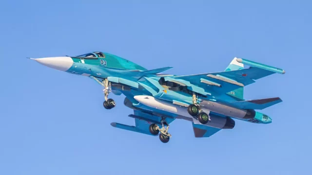 Rusia lanza por primera vez un misil Kinzhal desde un Su-34