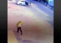 Captura de pantalla de un video de CCTV que muestra a terroristas palestinos que llevaron a cabo un ataque con disparos mortal en la aldea de al-Funduq, en Judea y Samaria, el 6 de enero de 2025 (Captura de pantalla/X)