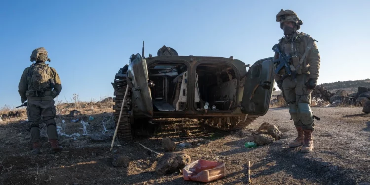 Un vehículo de combate de infantería BMP-1 sirio capturado por tropas de las Fuerzas de Defensa de Israel en el sur de Siria, en una fotografía difundida por el ejército israelí el 9 de enero de 2025. (Fuerzas de Defensa de Israel)