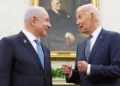 El presidente de Estados Unidos, Joe Biden, a la derecha, se reúne con el primer ministro, Benjamin Netanyahu, en la Oficina Oval de la Casa Blanca en Washington, DC, el 25 de julio de 2024. (AP/Susan Walsh)