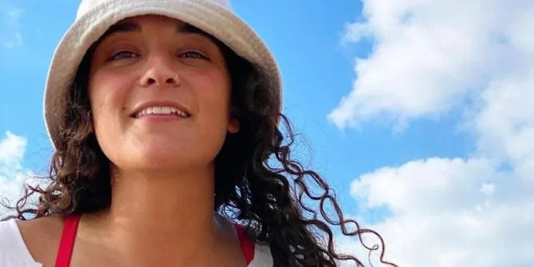 Emily Damari fue tomada prisionera del kibutz Kfar Aza el 7 de octubre de 2023 por terroristas de Hamas (Cortesía)