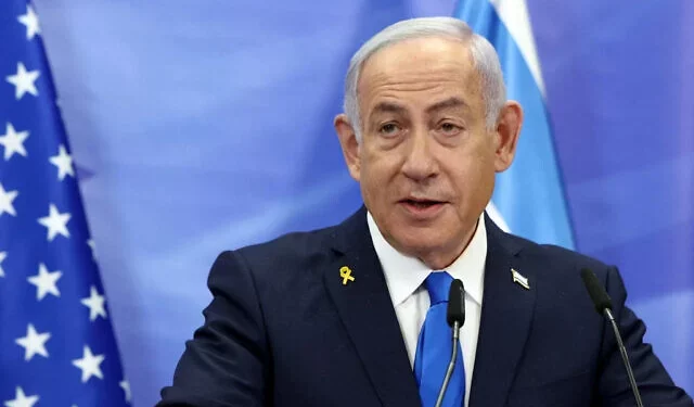 El primer ministro, Benjamin Netanyahu, habla durante una conferencia de prensa conjunta con el secretario de Estado de Estados Unidos, en su oficina en Jerusalén, el 16 de febrero de 2025. (Evelyn Hockstein / POOL / AFP)