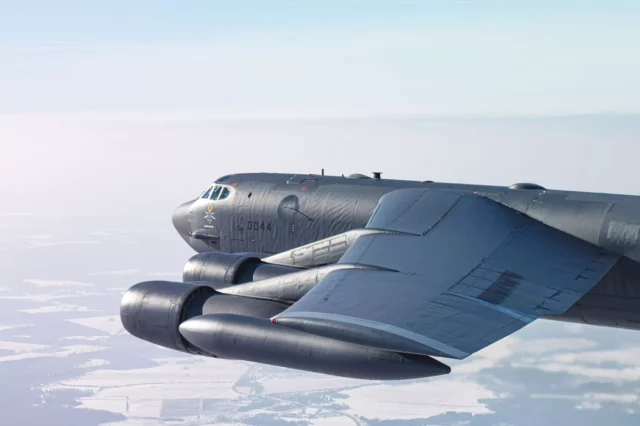 Los B-52 practican bombardeos en Estonia, Finlandia e Italia