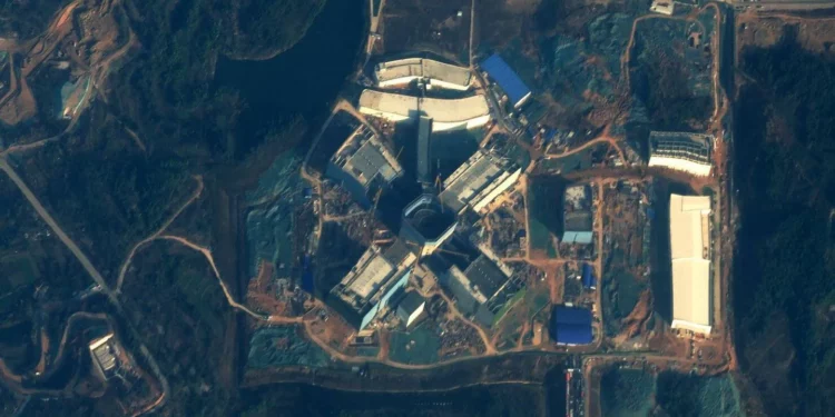 China construye un láser tan grande que es visible desde el espacio