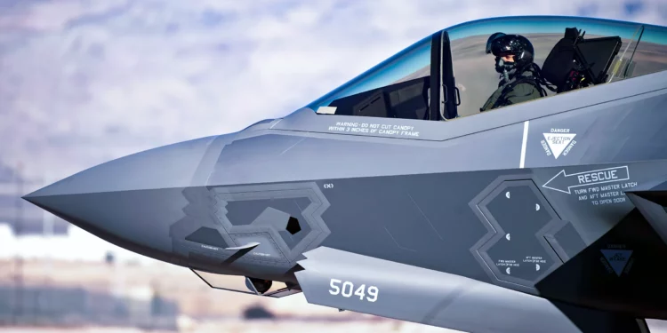 ¿Qué es el EOTS en el F-35 Lightning II?