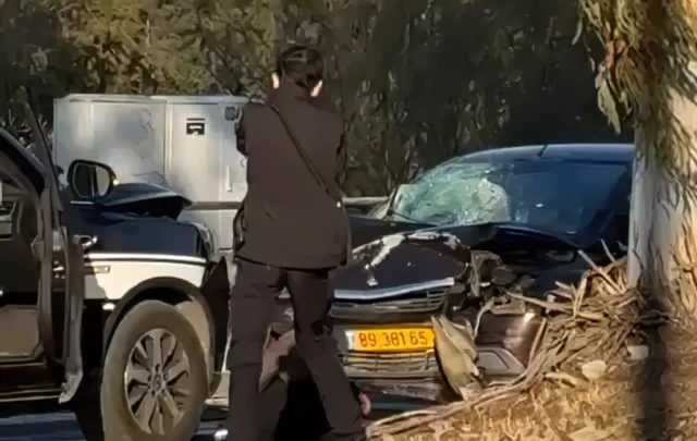 Terrorista palestino embiste a peatones en Israel: varios heridos