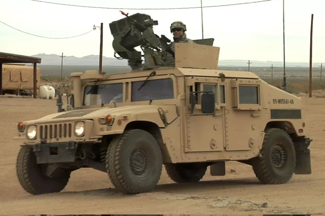Ucrania modifica un HMMWV de EE. UU. para guerra electrónica