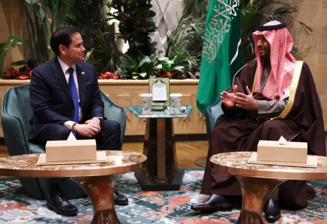 Rubio y bin Salman discuten planes para Gaza