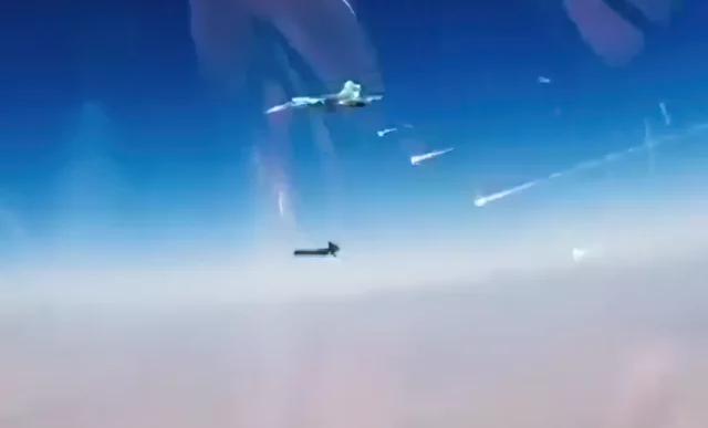 Un Su-34 ruso ataca a un dron MQ-9 Reaper de EE. UU. en Siria