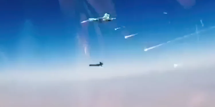 Un Su-34 ruso ataca a un dron MQ-9 Reaper de EE. UU. en Siria