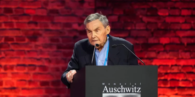 Muere Marian Turski, superviviente del Holocausto, a los 98 años
