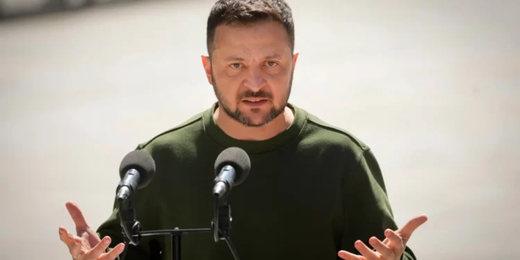 El presidente ucraniano, Volodymyr Zelenskyy, visitó la Casa Blanca el viernes. (Efrem Lukatsky/The Associated Press)