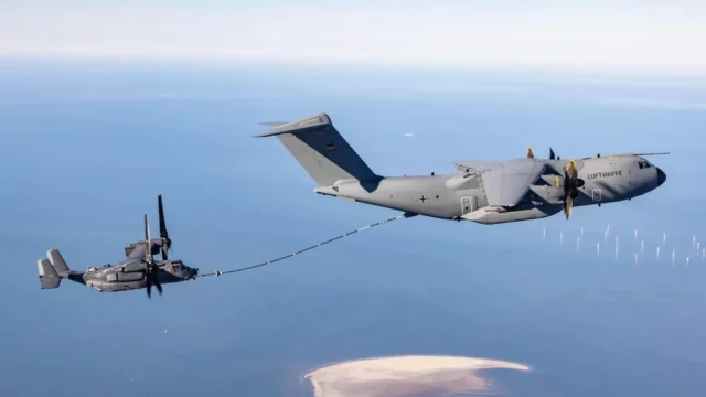 A400M alemán completa reabastecimiento aéreo al CV-22 Osprey