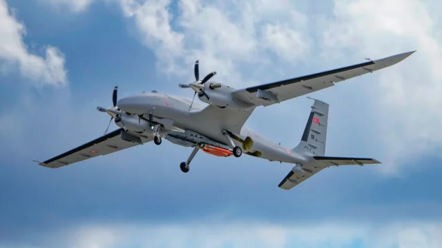 Leonardo y Baykar crean empresa conjunta para drones en Italia