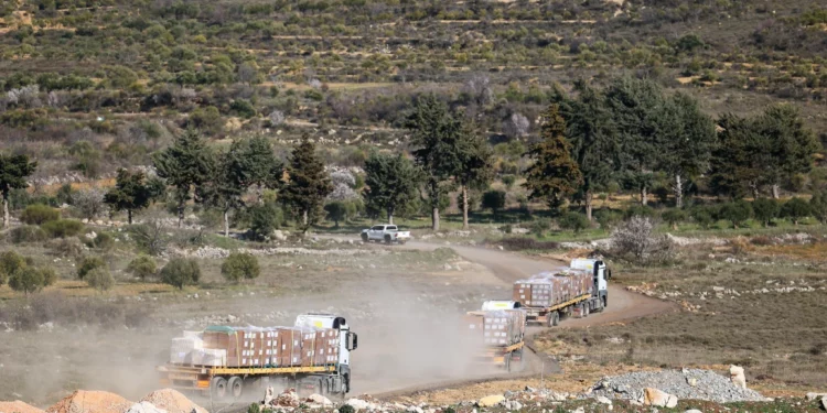 Israel envía 10.000 paquetes de ayuda a drusos sirios