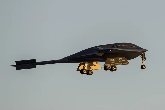 B-2 y la GBU-57 revientabúnker: combinación única para golpear Fordo