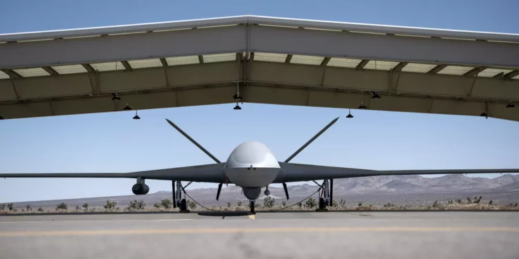 El MQ-20 Avenger vuela con IA Hivemind en Orange Flag 25-1