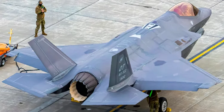 El avión de combate F-35 tiene una nueva sirena