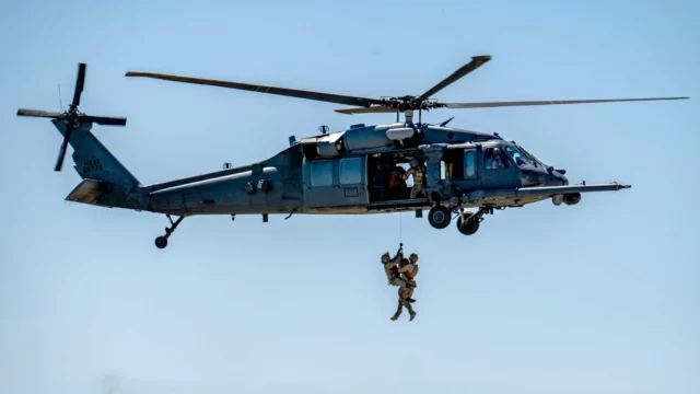 Experto de Lockheed detalla mejoras del HH-60W Jolly Green II