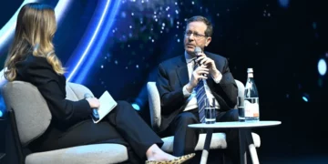 Presidente Herzog: “Nadie olvida a los rehenes ni un momento”