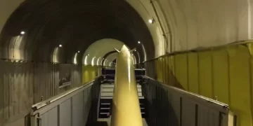 Irán revela ciudad subterránea de misiles y desafía a Israel