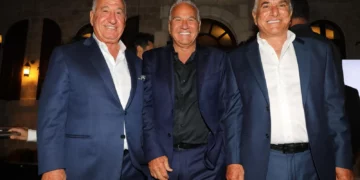 Nakash se prepara para disolver su grupo empresarial en Israel