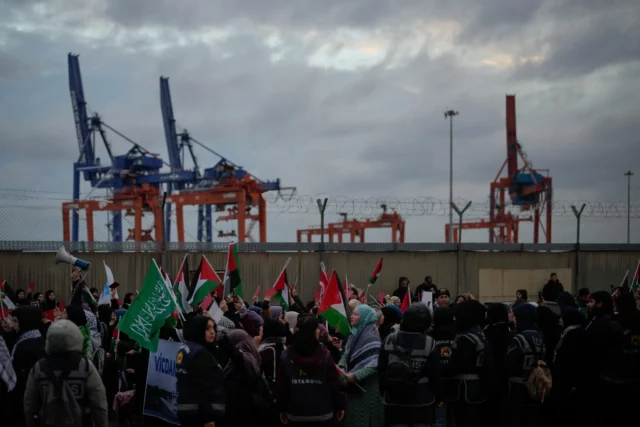 Israel minimiza impacto de embargo comercial turco