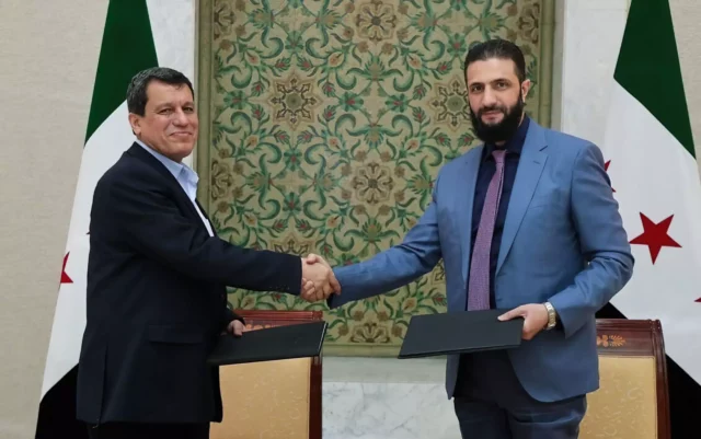 Gobierno sirio acuerda integrar administración kurda al Estado