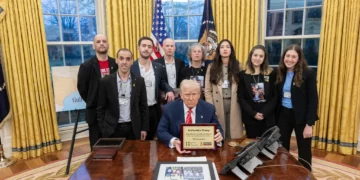 Trump a Hamás: “Liberen a los rehenes o serán destruidos”