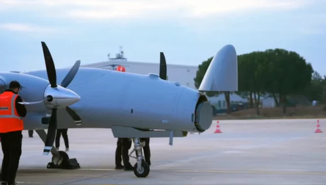 El UCAV Akıncı de Turquía completa vuelo con el radar MURAD