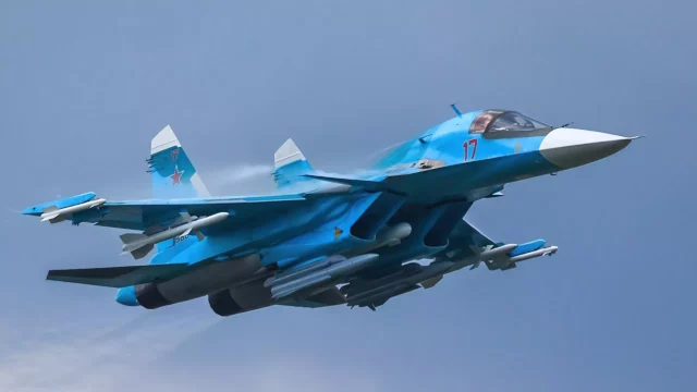 Su-34 ruso se estrella en Nizhni Nóvgorod: un piloto desaparecido