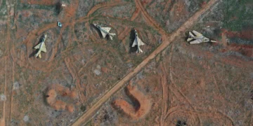 Ataque israelí inhabilita aeropuerto militar de Siria