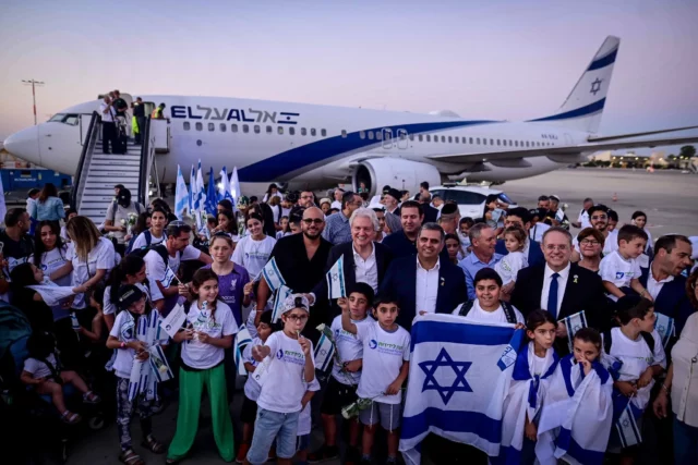 Immigración a Israel cae 24% desde último Día de Independencia