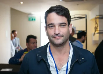 Alcalde izquierdista israelí condenó “las atrocidades en Gaza”