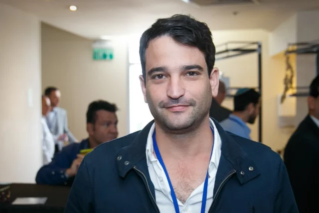 Alcalde izquierdista israelí condenó “las atrocidades en Gaza”