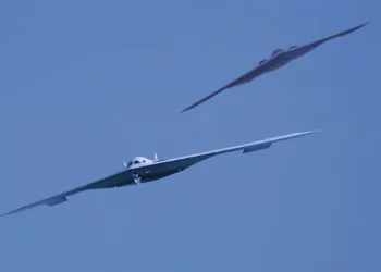 El B-21 supera al B-2 en todo: Northrop rediseña el bombardeo
