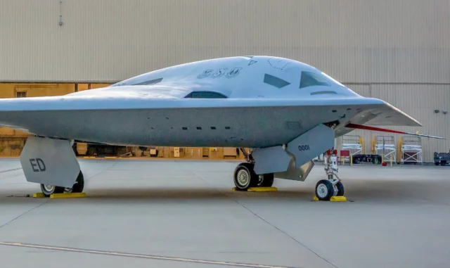 China en alerta por el avance furtivo del bombardero B-21