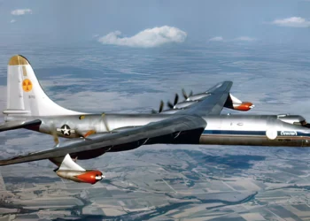 El bombardero NB-36H voló con un reactor nuclear