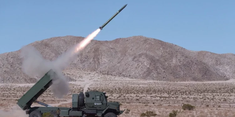 El lanzador autónomo DeepStrike completa prueba con fuego real